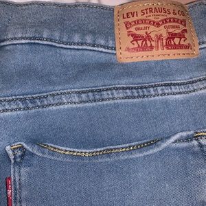 Levi Skinny jeans
